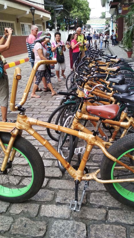 Filipíny, Manila -bamboo bicykle   Philippines, Metro Manila - bamboo bicycles    2019
